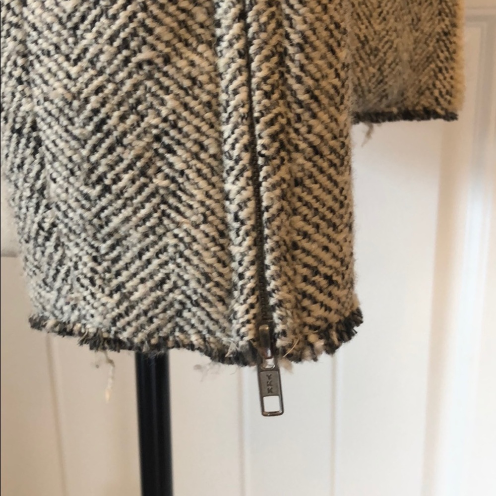 Beautiful Polyester And Wool Jacket - image 7